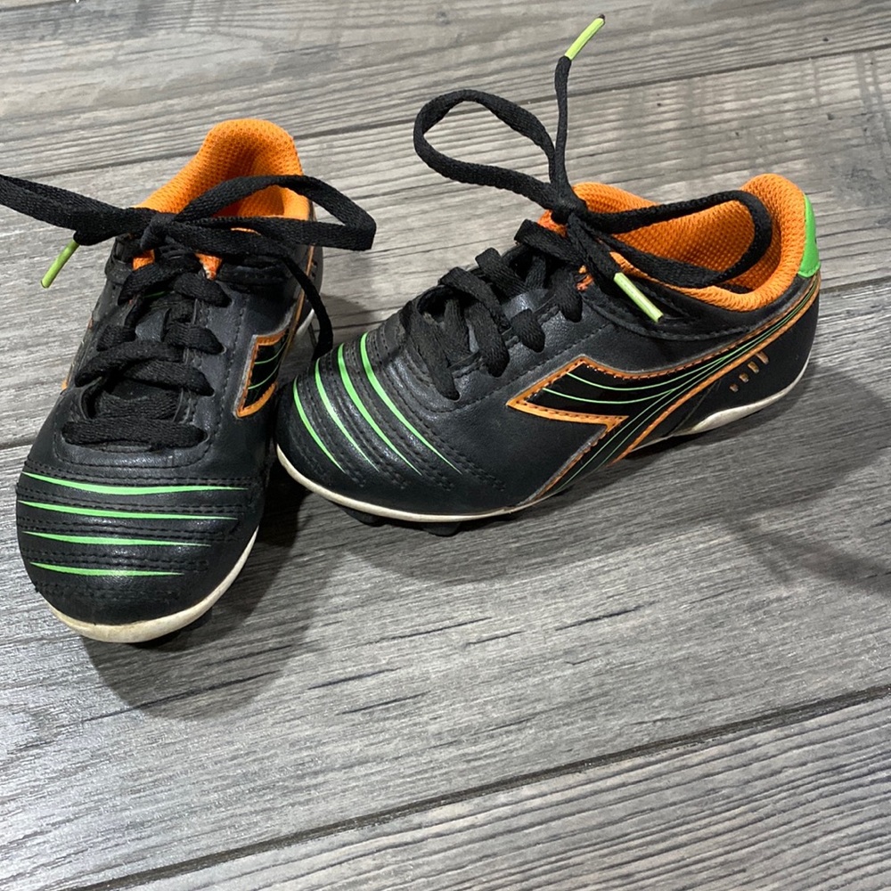 Toddler Soccer shoes size 10